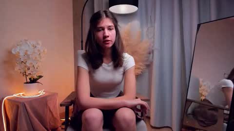 Jane online show from November 19, 2025, 3:06 am