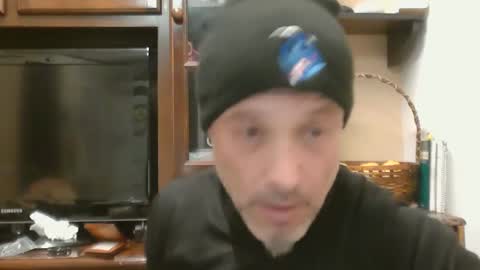 Snapshot of fredvisionavaquero chatting on December 19, 2025, 1:23 am Alguien ms online show from December 19, 2025, 1:23 am