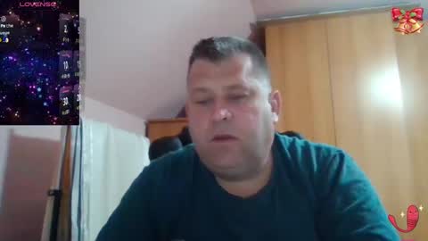 freeboy80180 online show from February 28, 2025, 7:37 am