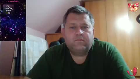 freeboy80180 online show from December 4, 2025, 2:59 pm