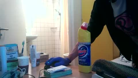 Snapshot of freedomloveherr chatting on December 18, 2025, 12:11 pm Matricks seven online show from December 18, 2025, 12:11 pm