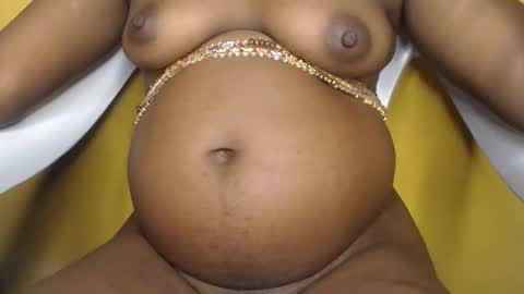 Snapshot of freelady1011 chatting on January 31, 2026, 7:11 pm babyyo online show from January 31, 2026, 7:11 pm