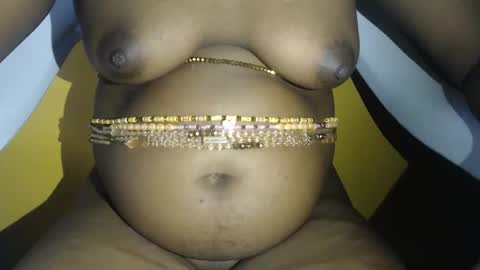 Snapshot of freelady1011 chatting on February 10, 2026, 3:27 pm babyyo online show from February 10, 2026, 3:27 pm