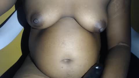 Snapshot of freelady1011 chatting on February 11, 2026, 6:18 am babyyo online show from February 11, 2026, 6:18 am