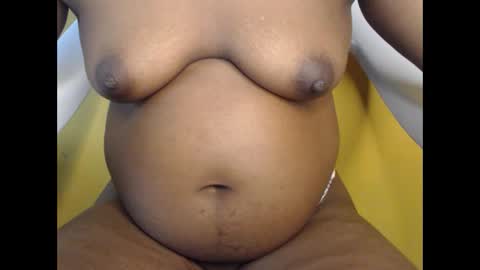 Snapshot of freelady1011 chatting on February 15, 2026, 11:30 am babyyo online show from February 15, 2026, 11:30 am