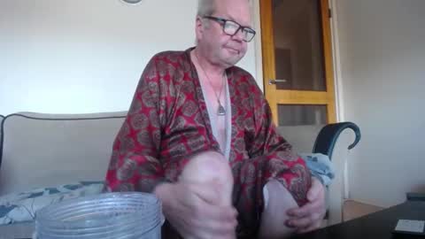 Snapshot of freespirt59 chatting on December 9, 2024, 10:32 am freespirt59 online show from December 9, 2024, 10:32 am