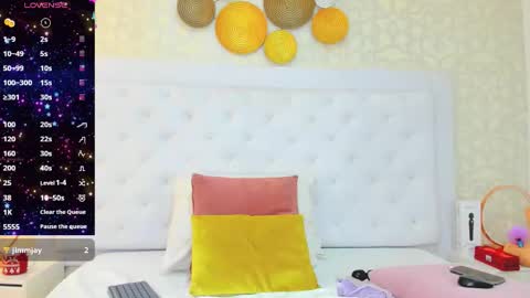 Frehia   online show from December 2, 2025, 2:50 am