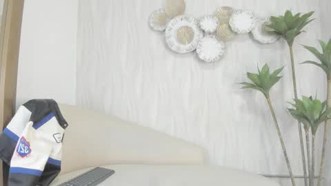 Frehia   online show from February 4, 2026, 2:28 am