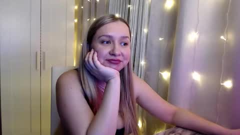 Snapshot of frelina chatting on November 12, 2025, 6:30 pm frelina online show from November 12, 2025, 6:30 pm