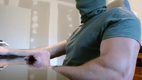 Snapshot of french_gym chatting on November 8, 2025, 3:34 pm french_gym online show from November 8, 2025, 3:34 pm