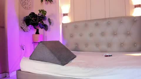 Snapshot of french_sexx chatting on April 1, 2026, 7:11 pm Xavier online show from April 1, 2026, 7:11 pm