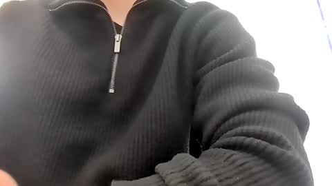 Snapshot of french_skinny chatting on February 21, 2025, 1:11 pm french_skinny online show from February 21, 2025, 1:11 pm