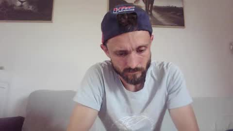 Snapshot of french_truck chatting on April 19, 2026, 3:55 pm french_truck online show from April 19, 2026, 3:55 pm