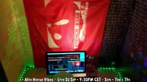 frenchkissdjfk online show from December 16, 2025, 5:07 pm