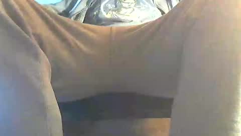 Snapshot of frenchpapalover chatting on January 14, 2025, 8:52 am frenchpapalover online show from January 14, 2025, 8:52 am