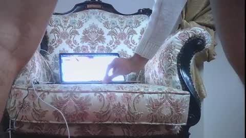 Snapshot of freshmanxxl chatting on December 15, 2024, 12:51 am freshman imonyou98 online show from December 15, 2024, 12:51 am