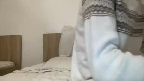 freshman  imonyou98 online show from January 14, 2026, 12:16 am