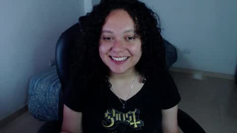 Snapshot of freud_x_louise1 chatting on December 23, 2024, 9:49 am Louise  online show from December 23, 2024, 9:49 am