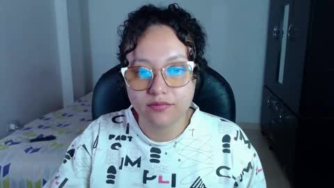 Snapshot of freud_x_louise1 chatting on January 8, 2025, 10:26 am Louise  online show from January 8, 2025, 10:26 am