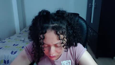 Snapshot of freud_x_louise1 chatting on March 1, 2025, 5:42 am Louise  online show from March 1, 2025, 5:42 am