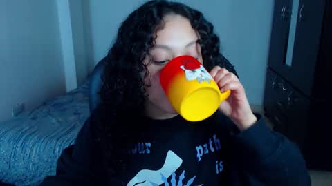 Snapshot of freud_x_louise1 chatting on October 6, 2025, 3:04 am Louise  online show from October 6, 2025, 3:04 am