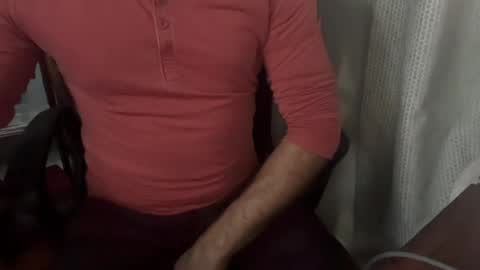 Snapshot of frevolve87 chatting on July 19, 2026, 9:18 pm hung and horny online show from July 19, 2026, 9:18 pm