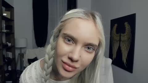 Freya online show from February 2, 2026, 7:12 pm