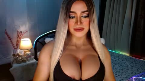 Snapshot of freya_lovestocum chatting on November 6, 2025, 11:26 pm Miss Frea online show from November 6, 2025, 11:26 pm