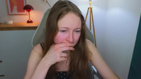 Snapshot of freya_nilsson chatting on December 4, 2024, 4:05 pm Freya online show from December 4, 2024, 4:05 pm