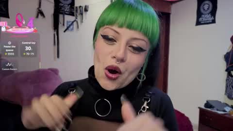 Snapshot of freyaa_sorceress chatting on November 30, 2025, 4:55 pm freyaa_sorceress online show from November 30, 2025, 4:55 pm