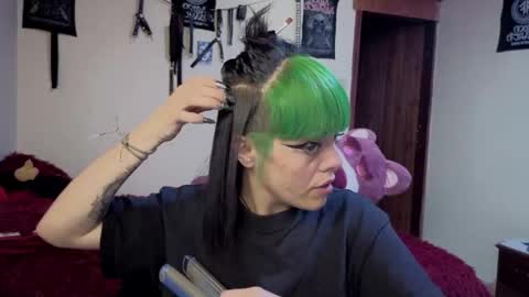 Snapshot of freyaa_sorceress chatting on December 2, 2025, 3:40 pm freyaa_sorceress online show from December 2, 2025, 3:40 pm