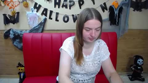 FreyaDak online show from November 9, 2025, 12:03 pm