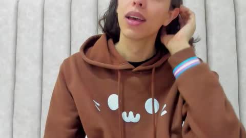 FREYA online show from October 28, 2025, 7:27 pm