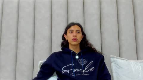 FREYA online show from November 29, 2025, 7:06 pm