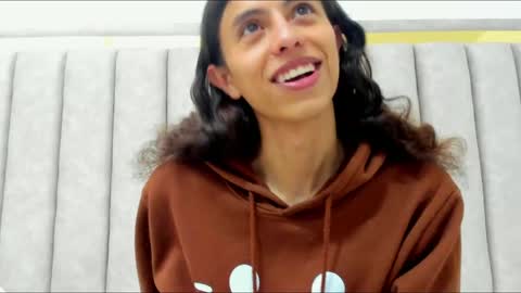 Snapshot of freyamoller_ chatting on February 25, 2026, 7:12 pm FreyaMoller online show from February 25, 2026, 7:12 pm