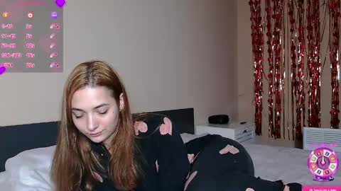 FreyaOliver online show from April 16, 2026, 8:31 pm