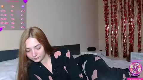 Snapshot of freyaoliver chatting on April 18, 2026, 8:42 pm FreyaOliver online show from April 18, 2026, 8:42 pm