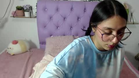 Snapshot of freyja_01 chatting on March 7, 2025, 7:30 am Freyja online show from March 7, 2025, 7:30 am