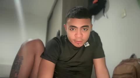 Snapshot of freyva_ chatting on January 22, 2025, 12:16 am freyva_ online show from January 22, 2025, 12:16 am