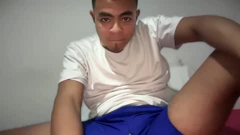 Snapshot of freyva_ chatting on February 1, 2025, 12:51 am freyva_ online show from February 1, 2025, 12:51 am