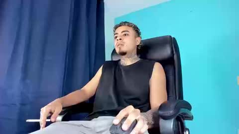 Snapshot of freyva_ chatting on September 13, 2025, 11:48 pm freyva_ online show from September 13, 2025, 11:48 pm