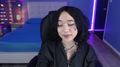 Snapshot of frida_lassi_ chatting on December 19, 2024, 8:02 pm frida_lassi_ online show from December 19, 2024, 8:02 pm