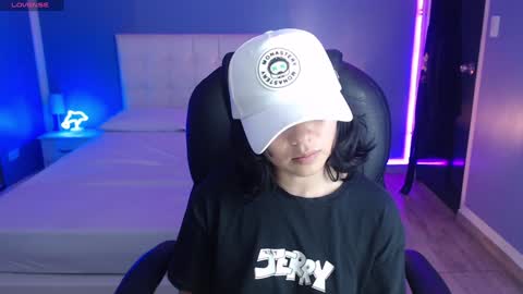 Snapshot of frida_lassi_ chatting on January 17, 2025, 2:29 am frida_lassi_ online show from January 17, 2025, 2:29 am