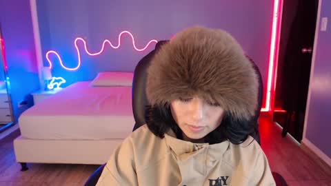 Snapshot of frida_lassi_ chatting on February 8, 2025, 1:32 am frida_lassi_ online show from February 8, 2025, 1:32 am