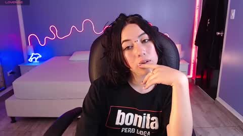 Snapshot of frida_lassi_ chatting on February 15, 2025, 10:21 pm frida_lassi_ online show from February 15, 2025, 10:21 pm