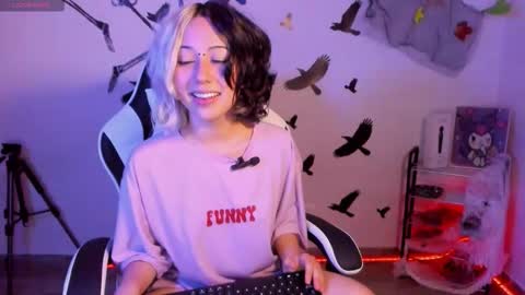 Snapshot of frida_lassi_ chatting on October 11, 2025, 1:16 am frida_lassi_ online show from October 11, 2025, 1:16 am