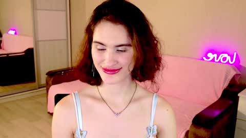 Frida online show from January 25, 2025, 2:04 am