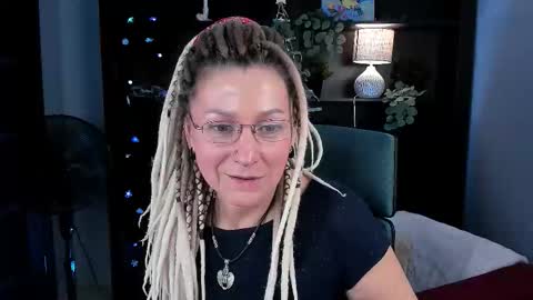 Frida Tander online show from December 20, 2025, 5:25 am