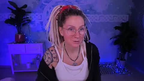 Frida Tander online show from March 10, 2026, 5:45 am