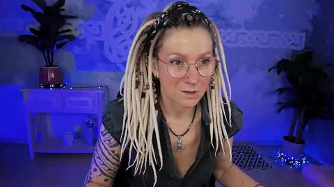 Frida Tander online show from April 11, 2026, 5:23 am